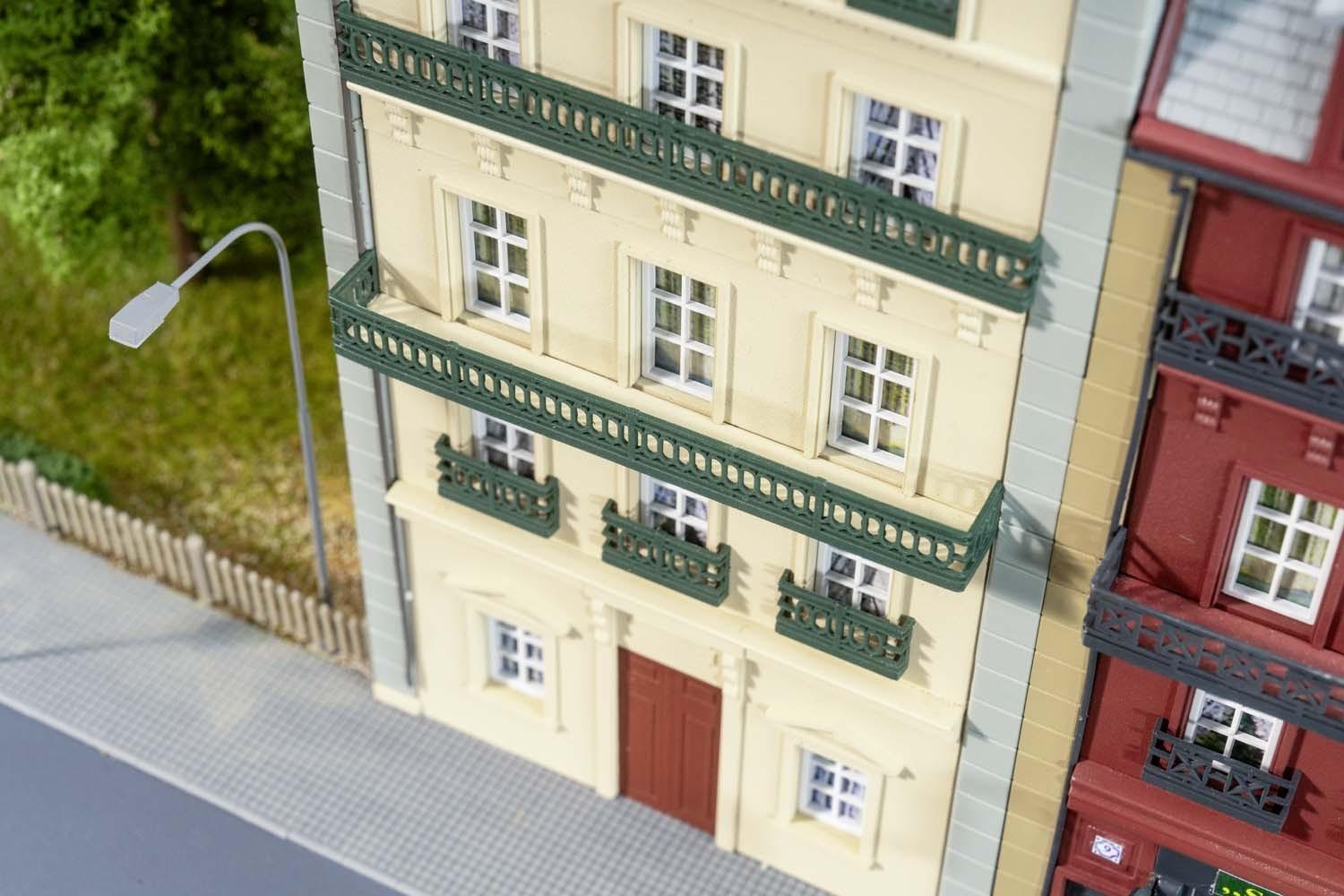 Faller 130712 H0 Stadthaus, 6-stöckig