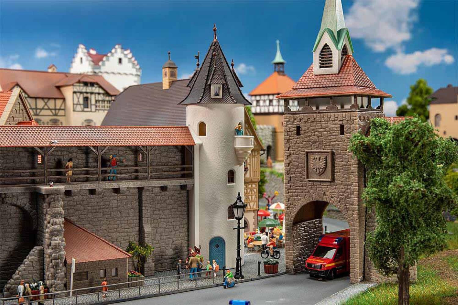 FALLER 130826 (H0) Kleiner Rundturm