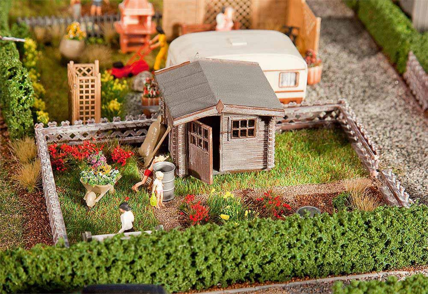 Faller 180492 Schrebergarten mit kleinem Gartenhäuschen