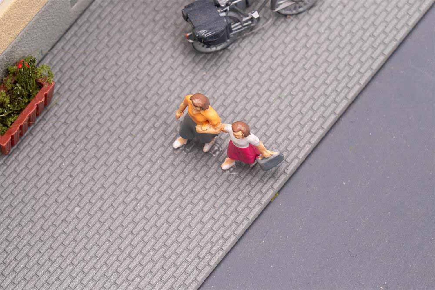 Faller 180744 Bastelplatte Gehweg, dkl.grau