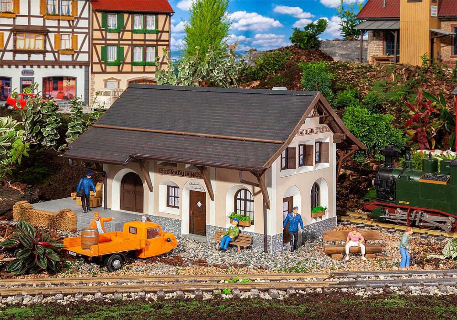 POLA G 330897 Bahnhof Madulain