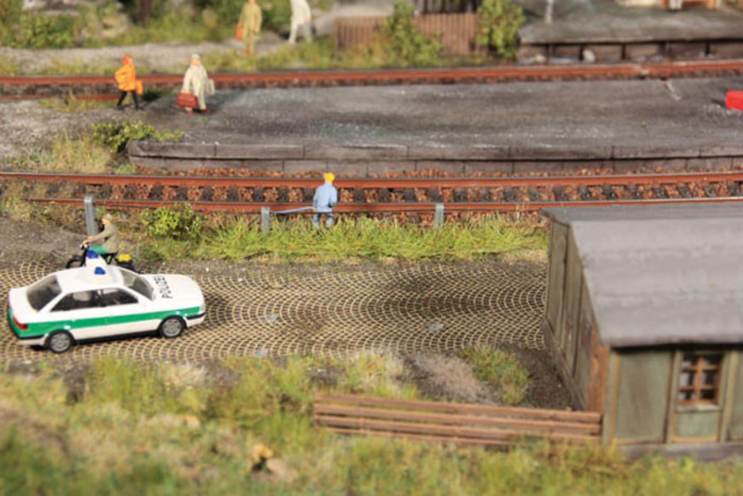 Heki 1816 8 Grasstreifen Frühling,100mm