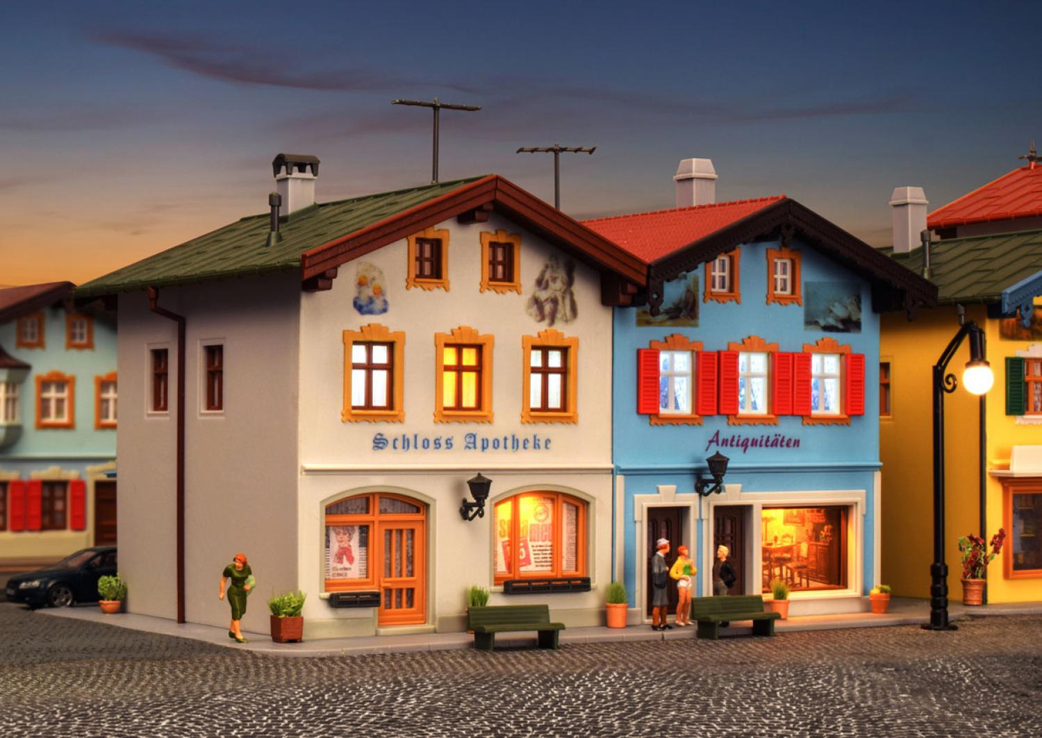 Kibri 38821 H0 Schlossapotheke und Antiqu