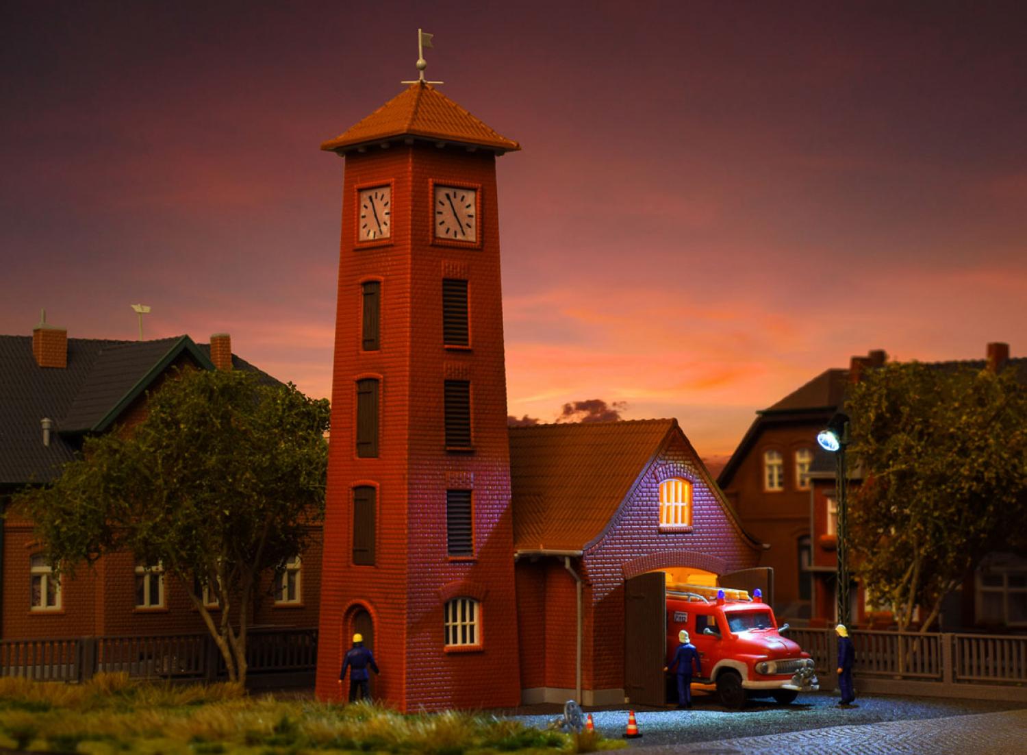 Kibri 39210 H0 Feuerwehrhaus Bahlburg-L.