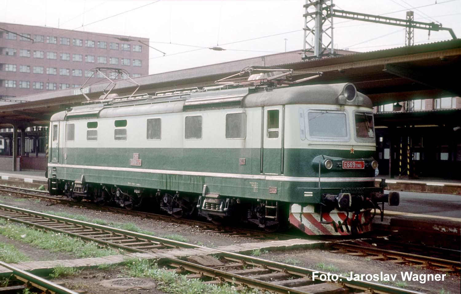 Piko 21025 E-Lok/Sound BR E 669.1 CSD IV + PluX22 Dec.