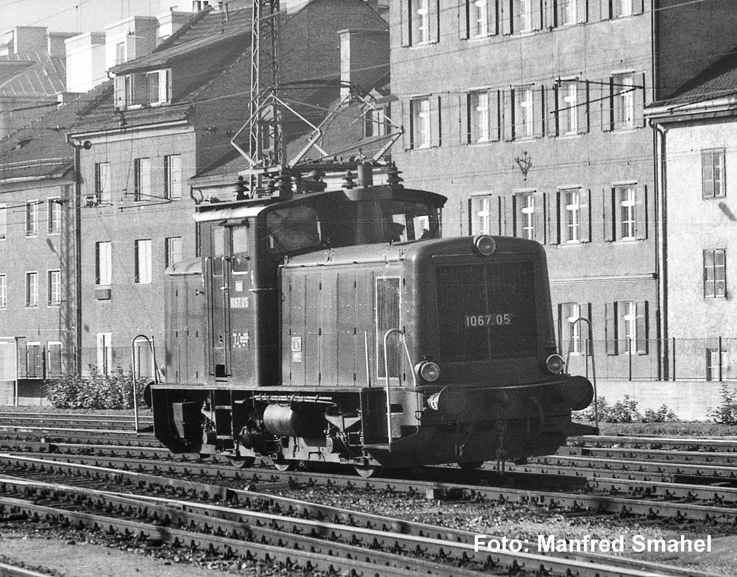 Piko 21049 ~E-Lok/Sound Rh 1067 ÖBB III (AC)