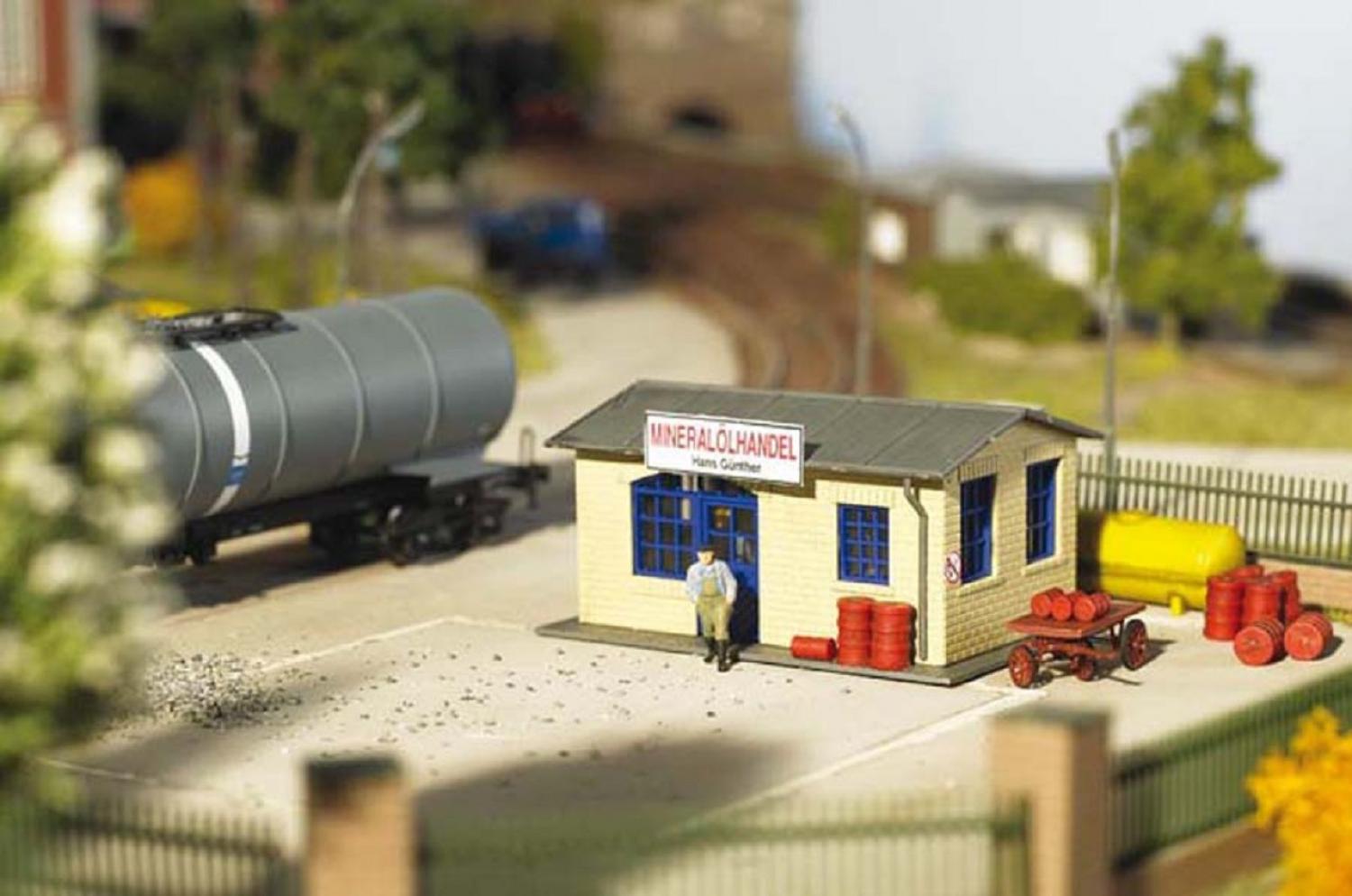 Piko 61834 H0 Mineralölhandel Günther