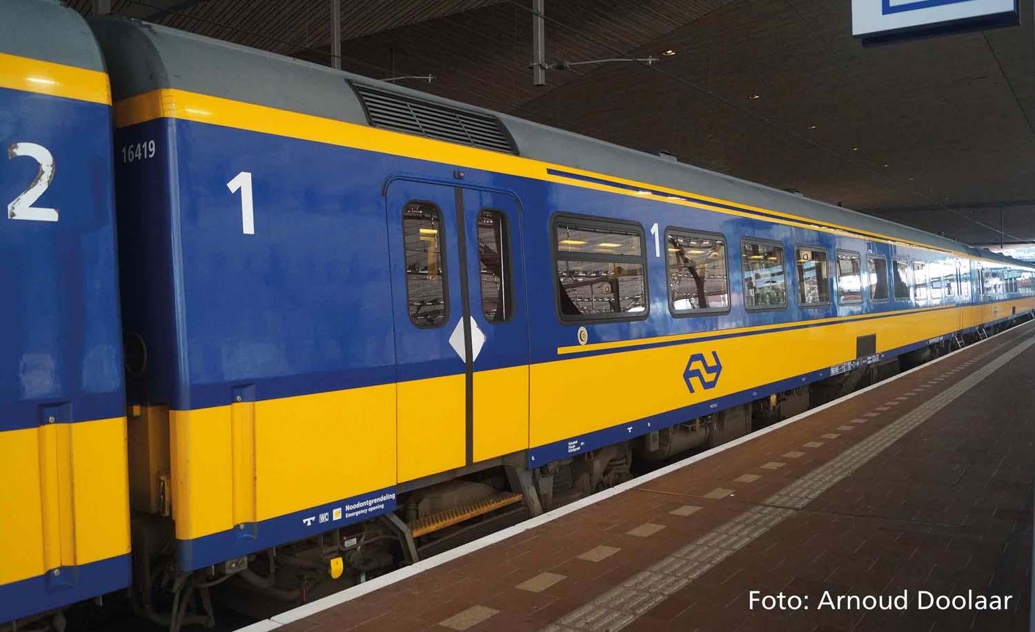 PIKO 97647 Personenwg. ICR 1. Kl. NS VI