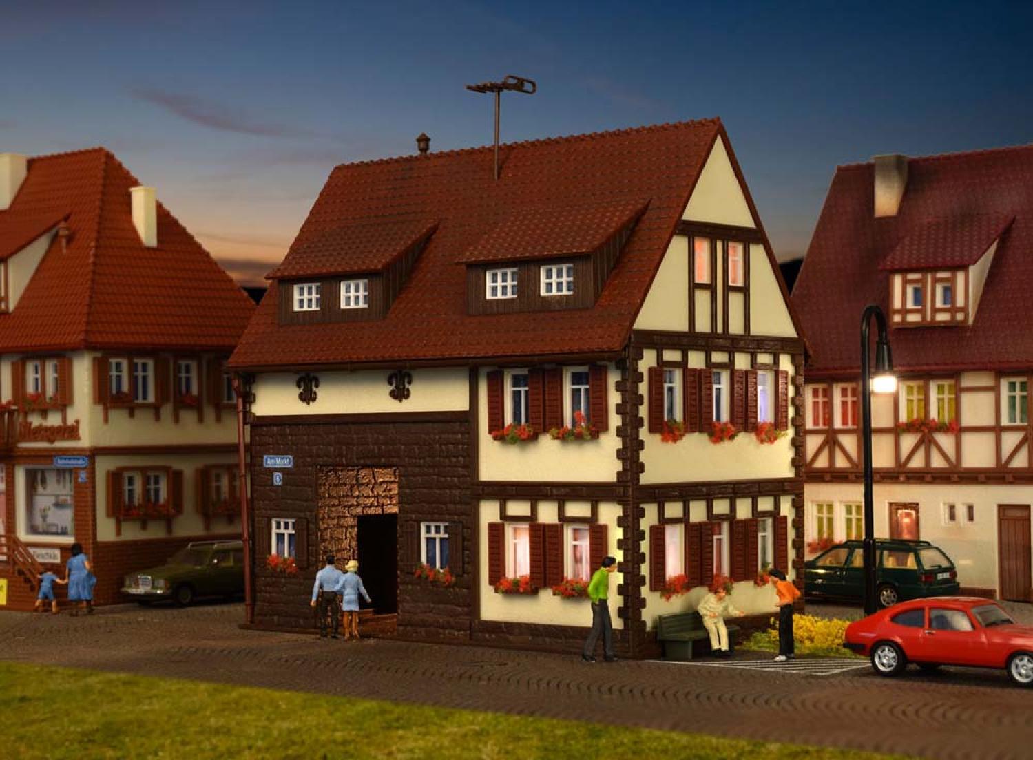 Vollmer 43653 H0 Wohnhaus
