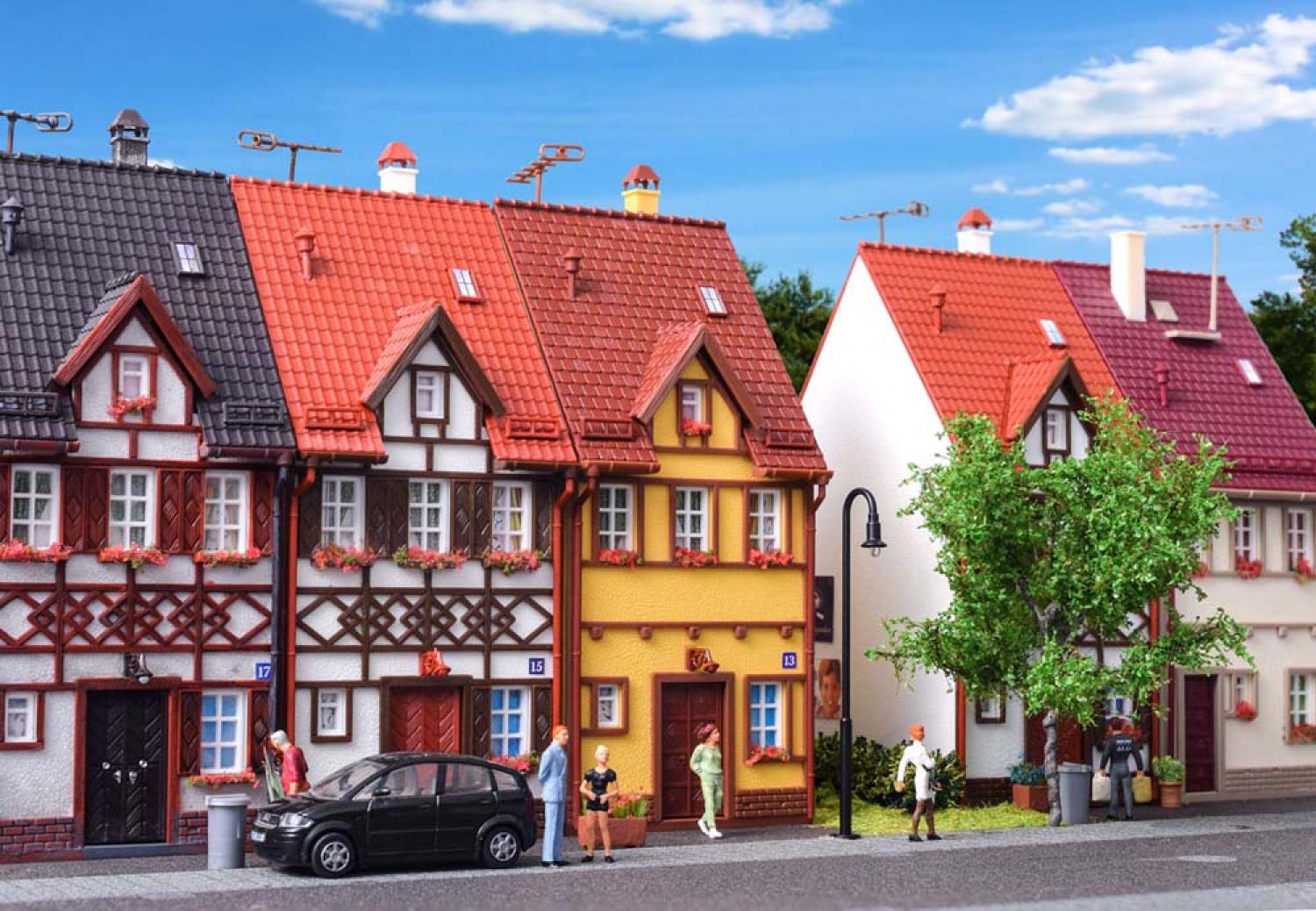 Vollmer 43671 H0 Wohnhaus Bahnhofstr. 13