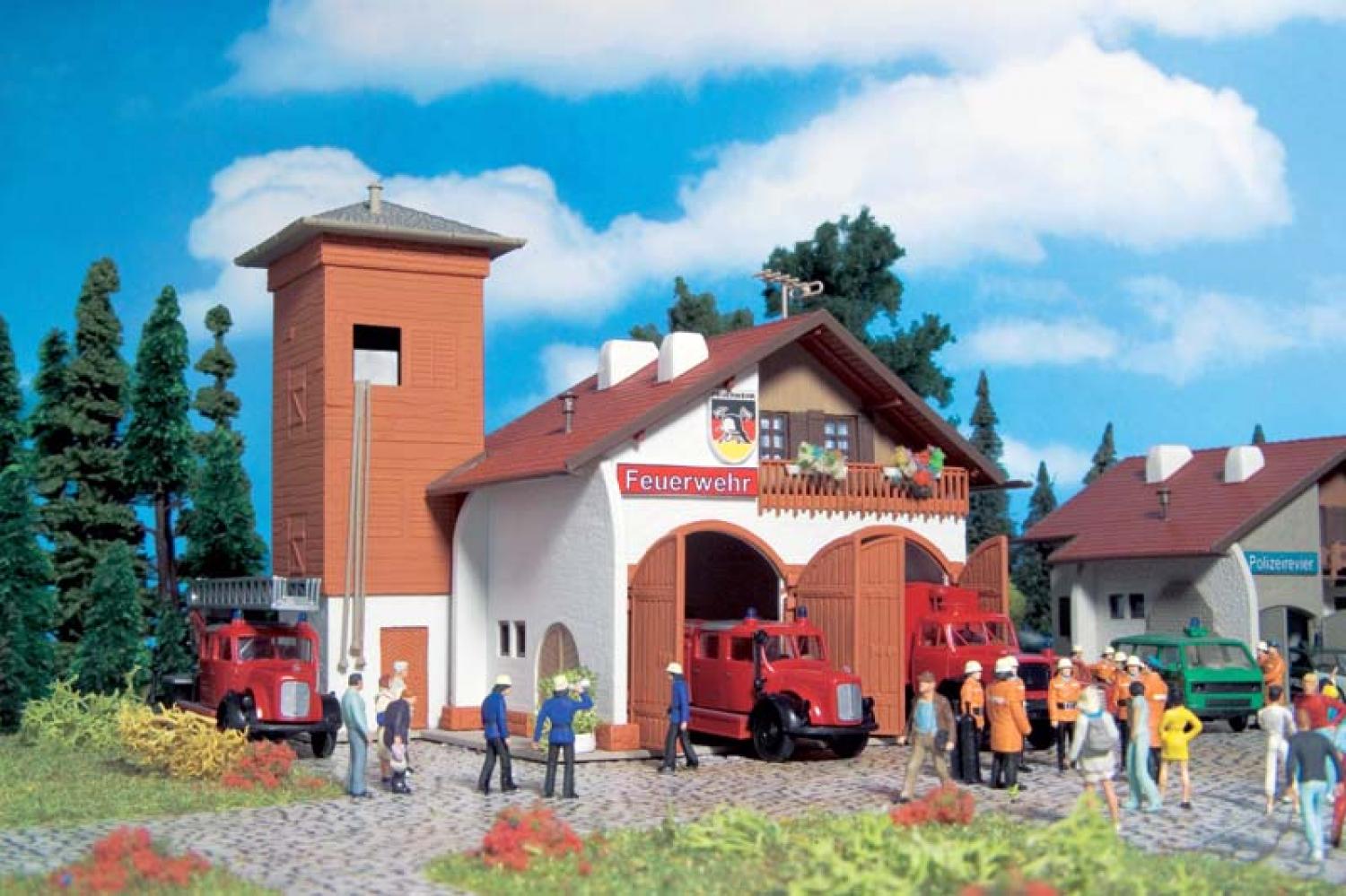 Vollmer 43761 H0 Feuerwehrhaus 112