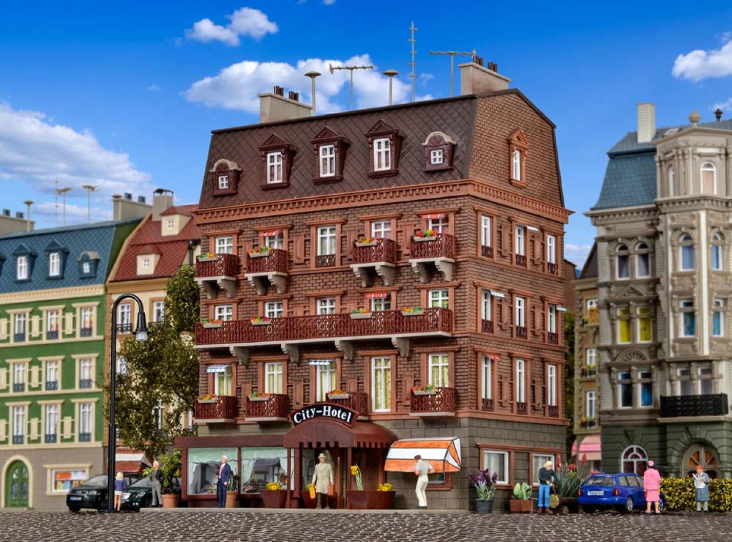 Vollmer 43782 H0 City-Hotel (LED)