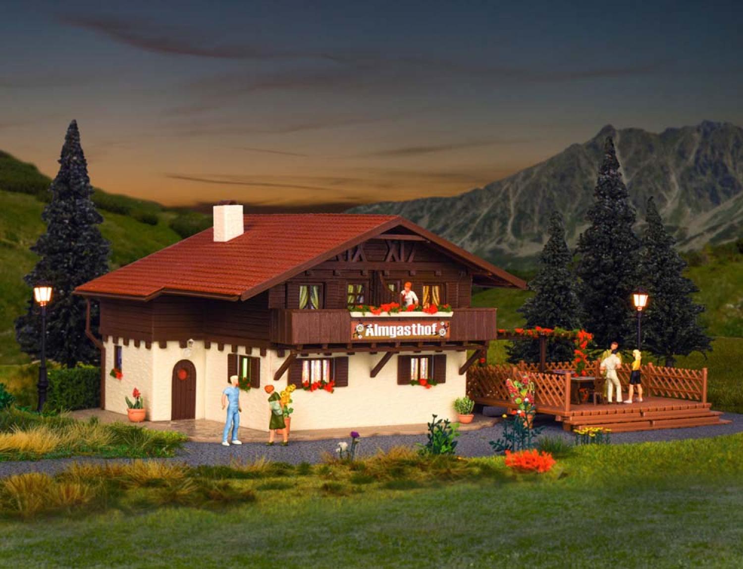 Vollmer 43960 H0 Almgasthof mit Holzterrasse
