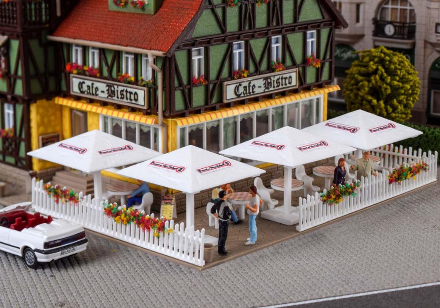 Vollmer 45138 H0 Biergarten-Schirme, 4x