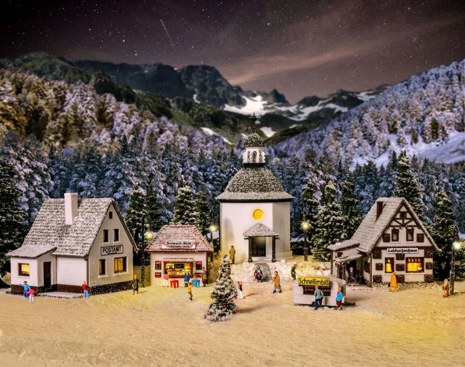 Vollmer 47613 N Weihnachtsdorf mit Beleucht