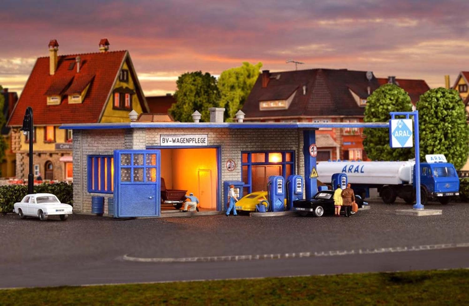 Vollmer 47757 N Aral-Tankstelle