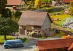 FALLER 130557 Scheune mit Hocheinfahrt